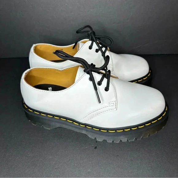 Doc Dr. Martens Smooth White Leather Oxford Platform Shoes 26654 Size 7M - Picture 1 of 10